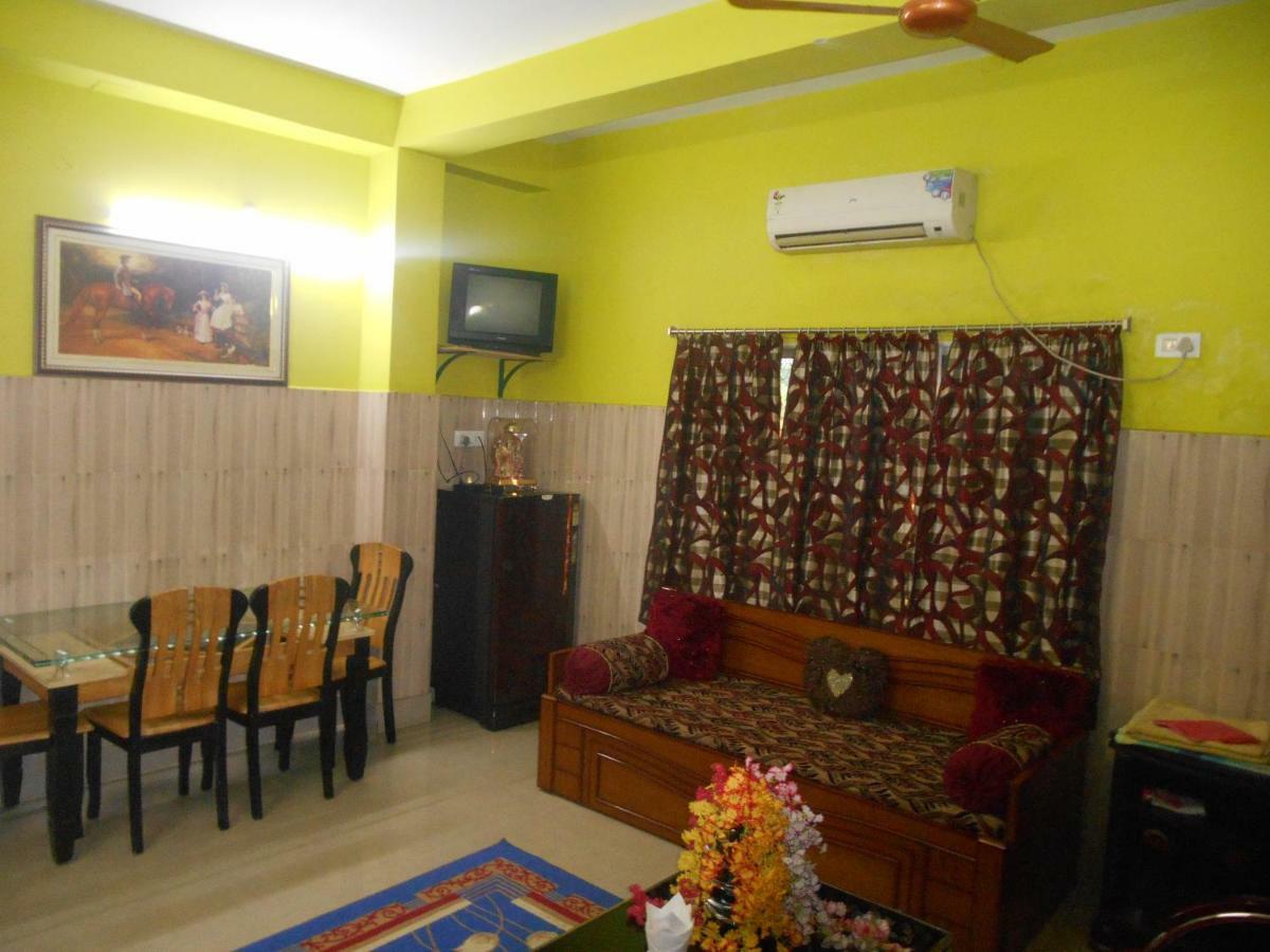 Hotel Surja Laxmi Raiganj Ngoại thất bức ảnh